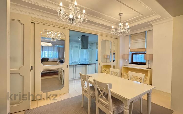 5-комнатная квартира · 280 м², Кошкарбаева 8 за 240 млн ₸ в Астане, Сарайшык р-н — фото 2