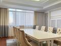 5-комнатная квартира · 280 м², Кошкарбаева 8 за 240 млн ₸ в Астане, Сарайшык р-н — фото 12