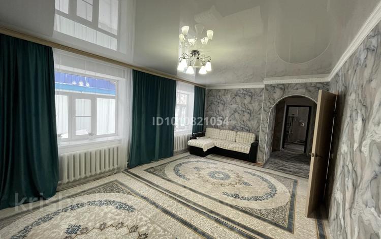 Отдельный дом · 3 комнаты · 80 м² · 10 сот., Есет батыра 11/2 за 15 млн ₸ в Бадамше — фото 2