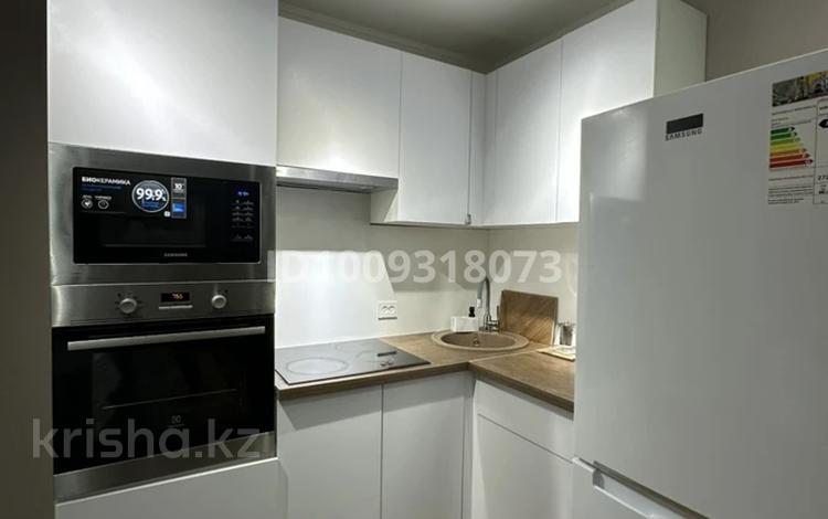 2-комнатная квартира · 40 м² · 1/5 этаж, мкр Юго-Восток, Республика 20 за 15 000 ₸ в Караганде, Казыбек би р-н — фото 3