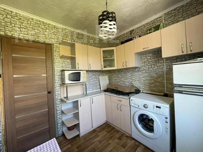 1-комнатная квартира, 31 м², 4/5 этаж, Казахстан 95 за 11.3 млн 〒 в Усть-Каменогорске