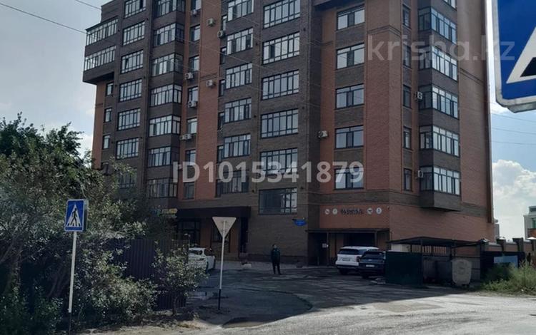 3-комнатная квартира · 88 м² · 8/9 этаж, Достоевского 174Б за 58.9 млн ₸ в Семее — фото 2