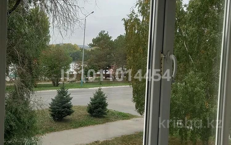 1-комнатная квартира · 39 м² · 2/9 этаж, Набережная Славского 44 за 200 000 ₸ в Усть-Каменогорске, Ульбинский — фото 11