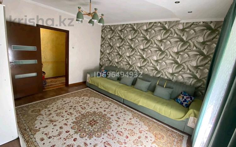 3-комнатная квартира · 100 м² · 1/3 этаж, Космонавтов 11 — Магазин Айкүміс. Дсу Мешіт за 30 млн ₸ в Есик — фото 2
