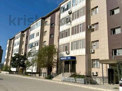 Аренда квартир в Мангистауской обл.: 1-комнатная квартира · 38 м² · 3/5 этаж, 16-й мкр 18 за 80 000 〒 1-комнатная квартира · 38 м² · 3/5 этаж, 16-й мкр 18 за 80 000 〒 в Актау