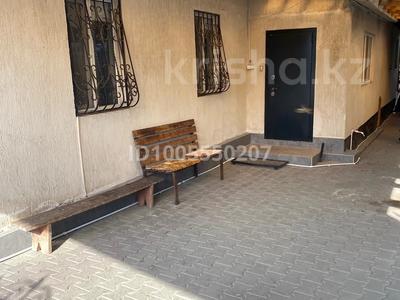 Отдельный дом · 4 комнаты · 200 м² · 10 сот., Можайская 35 — Оренбургская за 160 000 ₸ в Актобе, мкр Гормолзавод