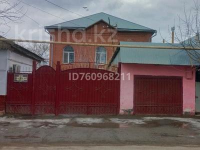 Жеке үй · 4 бөлме · 185 м² · 5 сот., Ұзақбай Қараманов 15, бағасы: 35 млн 〒 в 