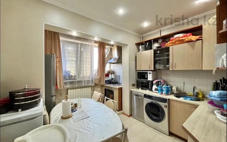 2-бөлмелі пәтер · 53 м² · 7/9 қабат, мкр Аксай-2 27, бағасы: 39 млн ₸ в Алматы, Ауэзовский р-н — фото 2