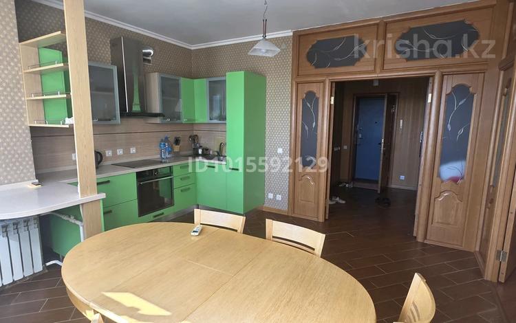 1-комнатная квартира · 50 м² · 12/14 этаж, Шевченко 10 за 260 000 ₸ в Астане, Сарыарка р-н — фото 2