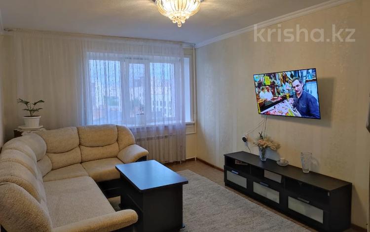 3-комнатная квартира · 60 м² · 9/9 этаж, мкр Юго-Восток, Мкр Орбита-1 — Парк Победы, Рынок Орбита за 20.7 млн ₸ в Караганде, Казыбек би р-н — фото 6