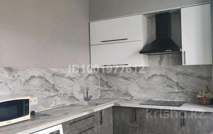 2-комнатная квартира · 49.3 м² · 4/4 этаж, Металлургов 30 — Угол пр. Независимости и ул. Металлургов за 15.5 млн ₸ в Усть-Каменогорске — фото 36