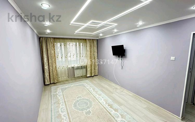 2-комнатная квартира · 44 м² · 4/5 этаж, 11 мкр 39 — Возле кафе Балтика за 130 000 ₸ в Таразе — фото 2