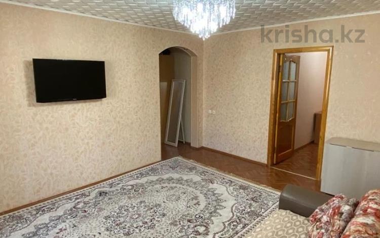 3-комнатная квартира, 69.2 м², 1/2 этаж, 40 лет Октября