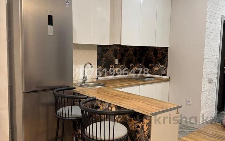 4-комнатная квартира · 95 м² · 1/13 этаж, Ади Шарипова 145 за 600 000 ₸ в Алматы, Алмалинский р-н — фото 2