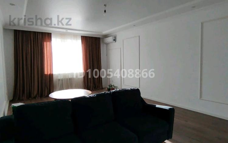 4-бөлмелі пәтер · 124 м² · 8/10 қабат, Нұрсая ш/а., Т. Жумагалиева, бағасы: 45.5 млн ₸ в Атырау, мкр Нурсая — фото 2