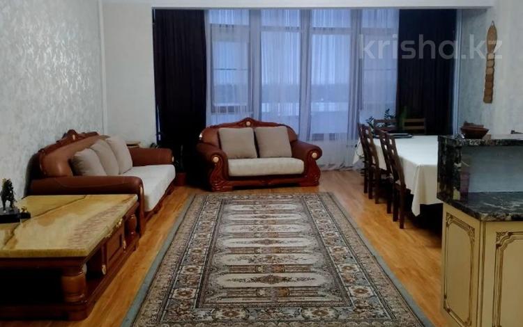 3-комнатная квартира · 114.7 м² · 7/9 этаж, мкр 12 за 35.8 млн ₸ в Актобе — фото 2