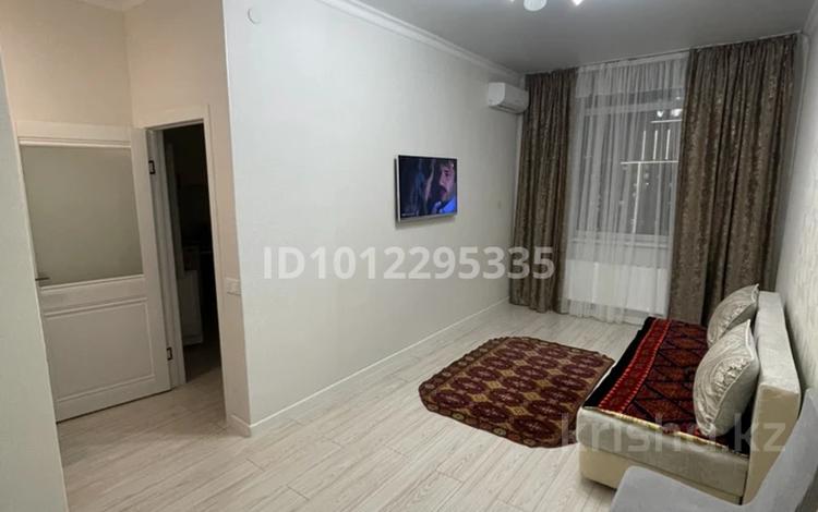 1-комнатная квартира · 37 м² · 10/17 этаж, Кабанбай батыр за 31 млн ₸ в Астане, Нура р-н — фото 2
