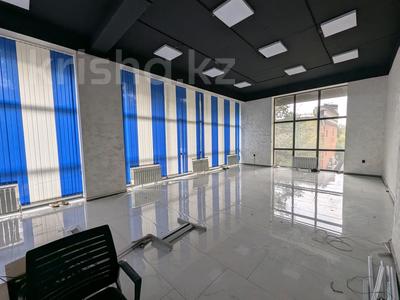 Свободное назначение, офисы, магазины и бутики, склады, фитнес и спорт, медцентры и аптеки, образование, развлечения, конференц-залы, кабинеты и рабочие места, студии · 239 м² за ~ 2.6 млн 〒 в Алматы, Алмалинский р-н