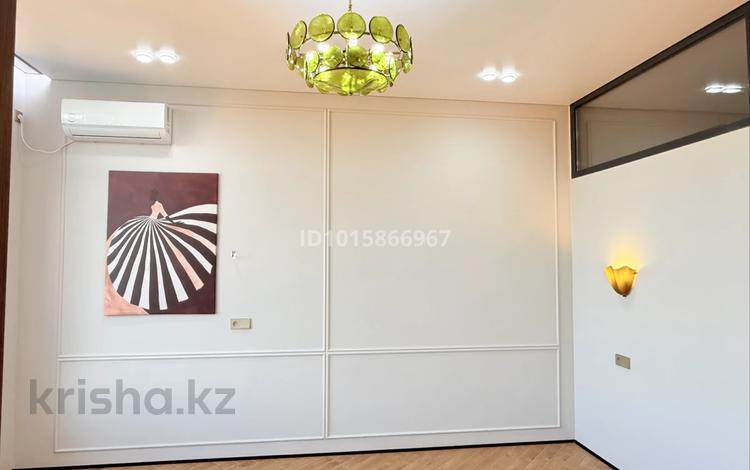 2-комнатная квартира · 60 м² · 6/9 этаж, Проспект Каныша Сатпаева 15 Е за 39.8 млн ₸ в Усть-Каменогорске — фото 2