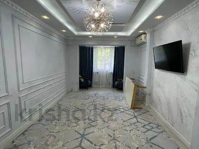 3-комнатная квартира, 57.6 м², 3/5 этаж, Уалиханова за 22 млн 〒 в Шымкенте, Енбекшинский р-н
