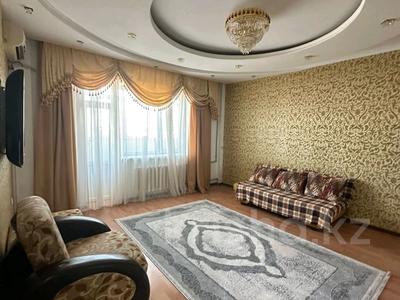Пәтерлер в Атырауской обл.: 1-бөлмелі пәтер · 45 м² · 2/5 қабат, Досмухамедова, бағасы: 200 000 〒 1-бөлмелі пәтер · 45 м² · 2/5 қабат, Досмухамедова, бағасы: 200 000 〒 в Атырау