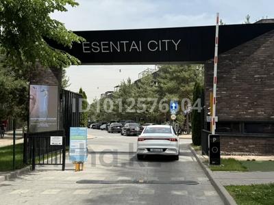 3-бөлмелі пәтер · 122.7 м² · 3/3 қабат, Аль- Фараби 116, бағасы: ~ 153.4 млн ₸ в Алматы, Медеуский р-н