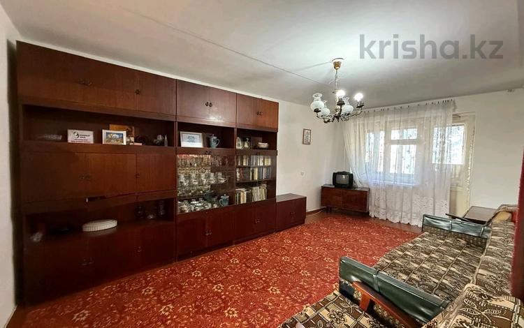 3-комнатная квартира · 61 м² · 2/5 этаж, улица Наурыз 140 за 9 млн 〒 в Сатпаев — фото 2