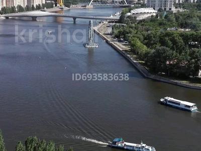 Тәулігіне пәтерлер в Астане: 1-бөлмелі пәтер · 30 м² · 15/39 қабат, Желтоксан 2/3, бағасы: 13 000 〒 1-бөлмелі пәтер · 30 м² · 15/39 қабат, Желтоксан 2/3, бағасы: 13 000 〒 в Астане, Сарыарка р-н