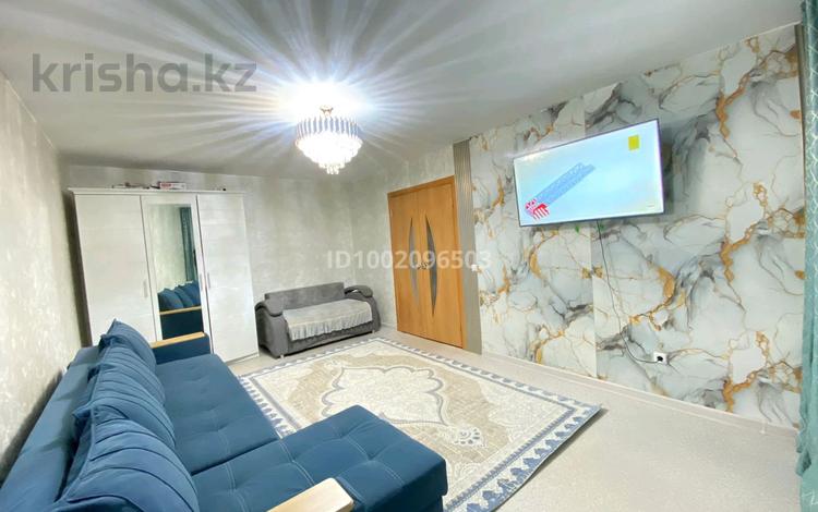1-бөлмелі пәтер · 41 м² · 8/9 қабат, Карагайлы 83 — НИШ, бағасы: 20 млн ₸ в Семее — фото 2