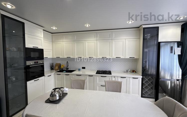 4-комнатная квартира · 115 м² · 5/5 этаж, мкр Думан-2 26 за 65 млн ₸ в Алматы, Медеуский р-н — фото 23