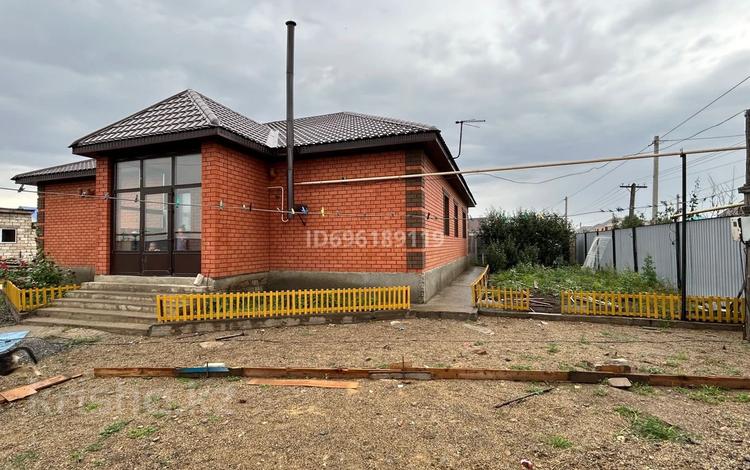Жеке үй · 7 бөлме · 200 м² · 10 жүзд., Жанаконыс 56/1, бағасы: 42 млн ₸ в Актобе, жилой массив Жанаконыс — фото 2