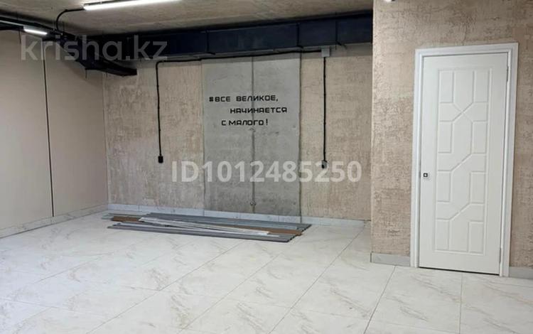 Свободное назначение, склады, салоны красоты · 45 м² за 170 000 ₸ в Астане, Сарыарка р-н — фото 6