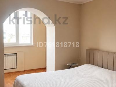 2-комнатная квартира · 55 м² · 5/5 этаж, мкр Самал-3, Достык 111/3 за 390 000 ₸ в Алматы, Медеуский р-н