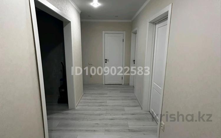 3-бөлмелі пәтер · 75 м² · 3/5 қабат, мкр Астана 5, бағасы: 230 000 ₸ в Уральске — фото 2