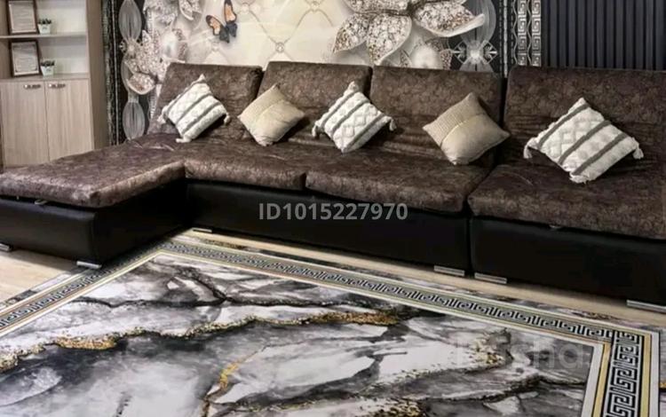 2-бөлмелі пәтер · 60 м² · 2/5 қабат, Набережная Славского 56, бағасы: 16 000 ₸ в Усть-Каменогорске, Ульбинский — фото 2