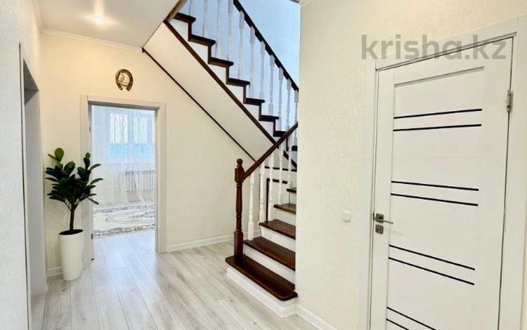 Отдельный дом · 5 комнат · 166.7 м² · 3 сот., Исаева за 68 млн ₸ в Уральске — фото 2