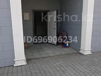 3-комнатная квартира · 112 м² · 1/1 этаж, Жансугурова 3 за 28 млн 〒 в Уральске