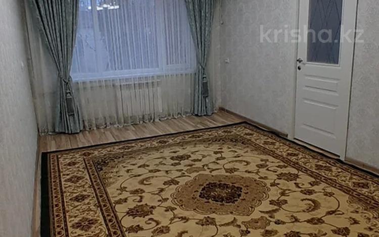 3-комнатная квартира, 60 м², 2/5 этаж помесячно, 17-й микрорайон, 17-й микрорайон