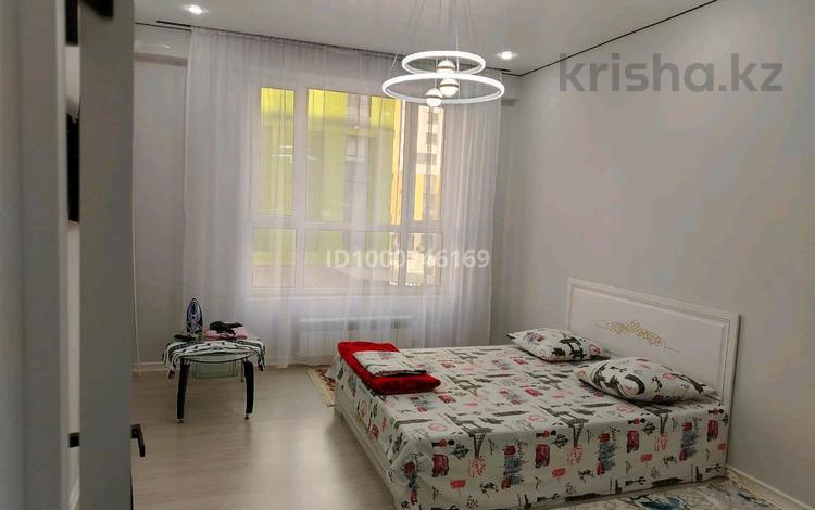 1-комнатная квартира · 40 м² · 3/12 этаж, Райымбека 162а — Мега Парк жақта за 2 500 ₸ в Алматы, Алмалинский р-н — фото 2