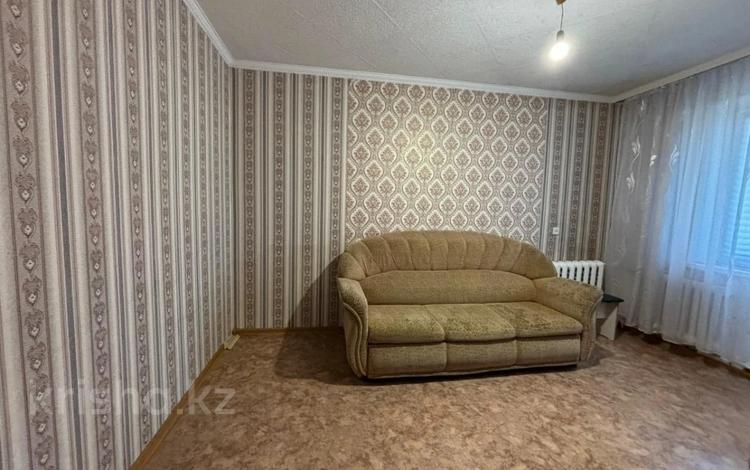 2-бөлмелі пәтер · 72 м² · 9/9 қабат, Дулатова, бағасы: 9.9 млн ₸ в Семее — фото 4