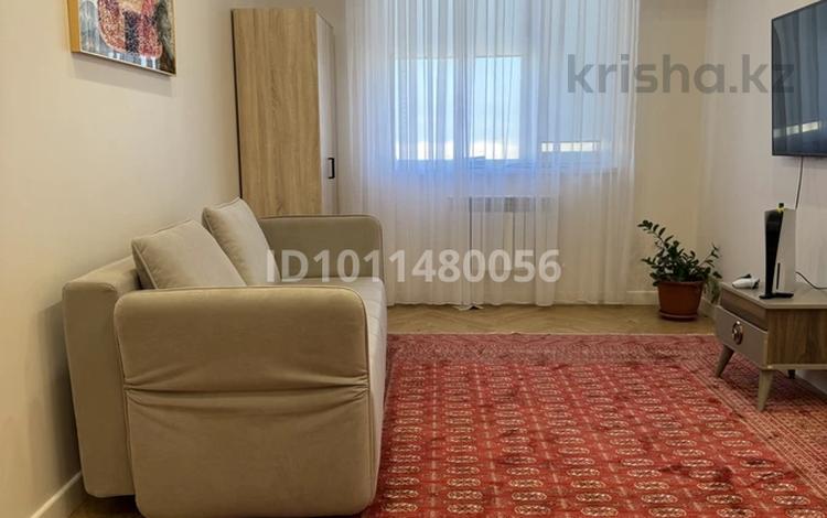 2-бөлмелі пәтер · 50 м² · 11/15 қабат, 17-й мкр 87/4, бағасы: 18 млн ₸ в Актау — фото 2