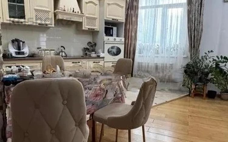 3-комнатная квартира · 98 м² · 7/16 этаж, проспект Абая за 71.5 млн ₸ в Алматы, Бостандыкский р-н — фото 4