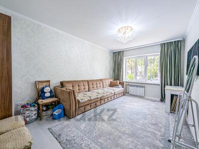 3-бөлмелі пәтер · 82 м² · 1/5 қабат, Мамыр-2 ш/а., бағасы: 65 млн ₸ в Алматы, Ауэзовский р-н