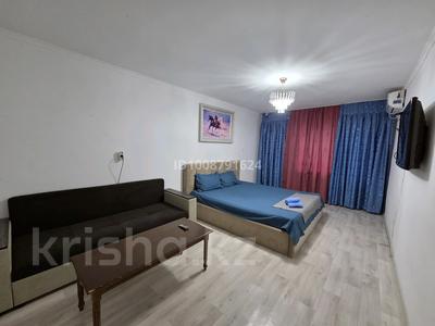 2-бөлмелі пәтер · 35 м² · 2/5 қабат, Муратбайева 20 — Шайхана Донер, бағасы: 7 000 ₸ в 