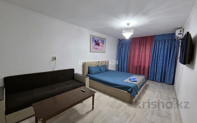 2-комнатная квартира · 35 м² · 2/5 этаж, Муратбайева 20 — Шайхана Донер за 7 000 ₸ в  — фото 2