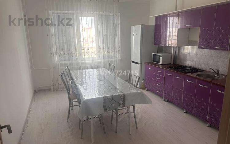 2-комнатная квартира · 76 м² · 4/9 этаж, мкр. Алмагуль, Б.Аманшина 72 за 23 млн ₸ в Атырау — фото 2