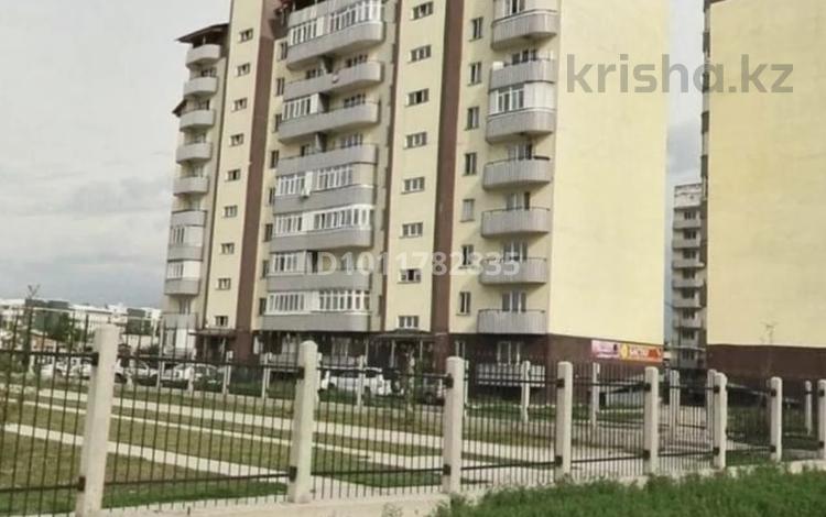 3-комнатная квартира · 97 м² · 4/10 этаж, мкр Акбулак 8 за 85 млн ₸ в Алматы, Алатауский р-н — фото 2
