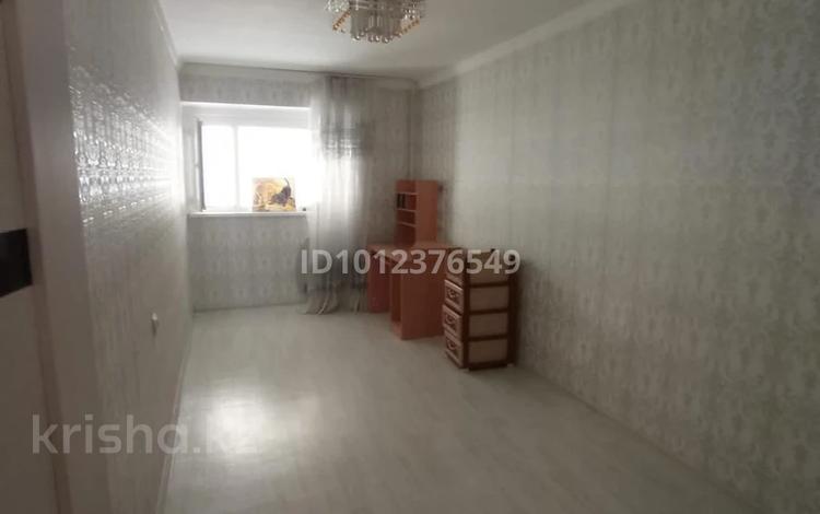 2-комнатная квартира · 57 м² · 3/9 этаж, 4-й мкр. 64 за 10.5 млн ₸ в Актау, 18-й мкр  — фото 2