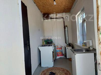 Отдельный дом · 4 комнаты · 100 м² · 8 сот., Самұрық 58 58 — Құмшағал Дача Химик за 10 млн ₸ в Таразе