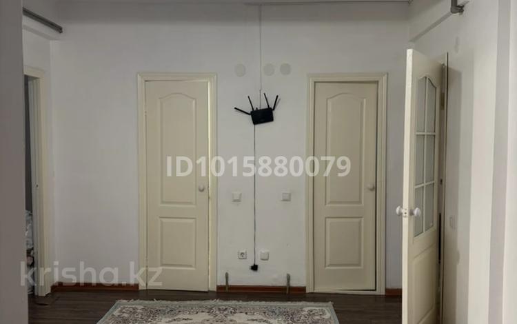 2-комнатная квартира · 80 м² · 1/5 этаж, мкр Туран 979/9, 979/11, 979/15-19, 25 (А,Б), 26 (А,Б), 27 (А,Б), 28 (А,Б), 29 (А,Б), 30 (А,Б,В), 31 (А,Б,В), 32 (А,Б,В), 33 (А,Б,В), 34 (А,Б) за 200 000 ₸ в Шымкенте, Каратауский р-н — фото 2